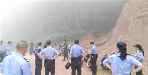 中山镇人民政府关于严厉打击非法开采稀土矿、瓷土及其他矿产资源违法行为的通告